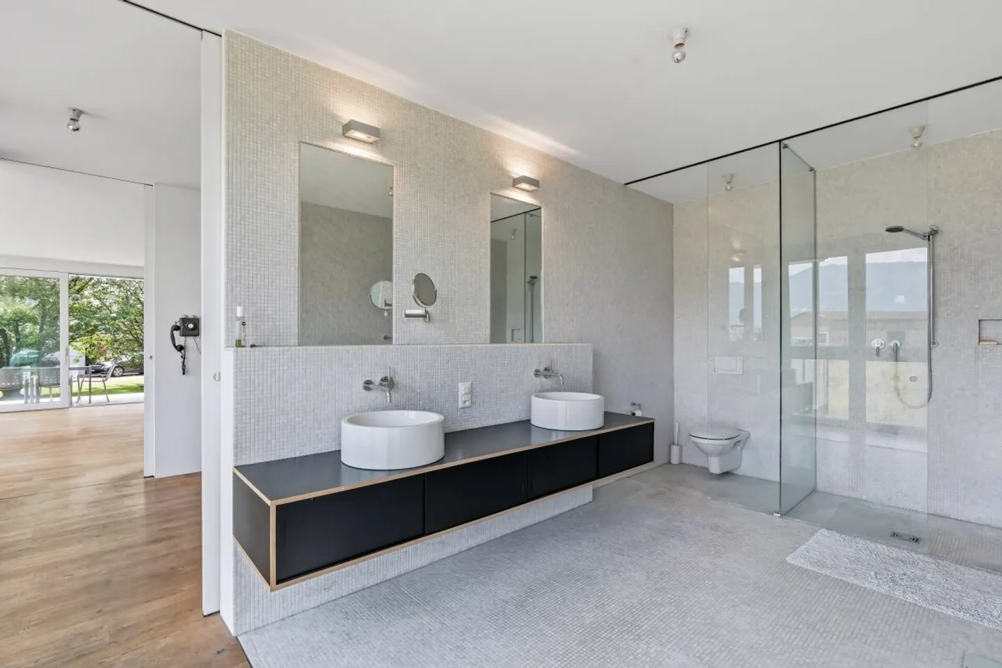 Magnifique appartement de jardin dans un quartier résidentiel très calme - Photo 12 sur 13