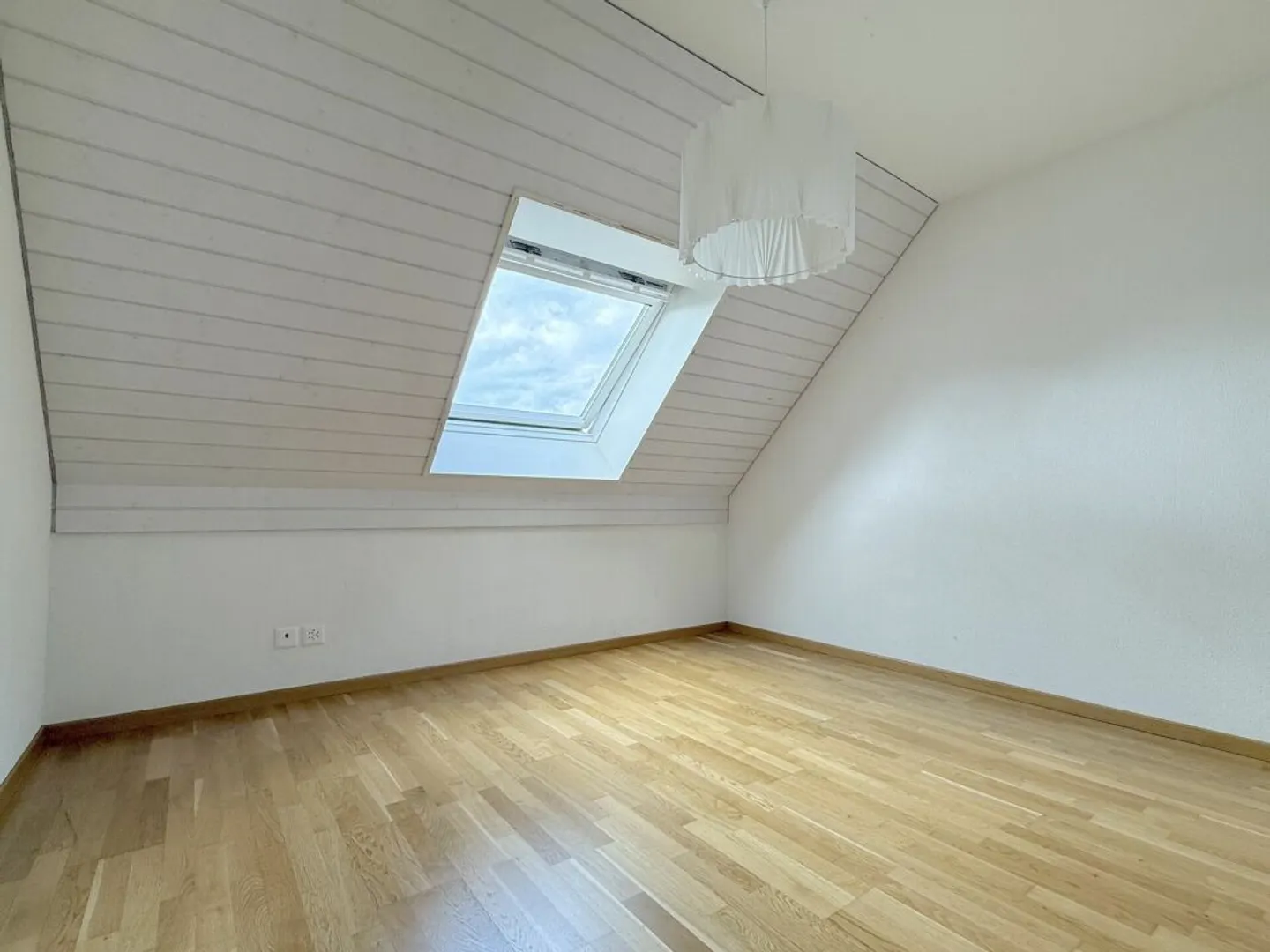 MAISONETTE APARTMENT - CENTRAL AND CLOSE TO THE TRAIN STATION - Photo 8 of 13