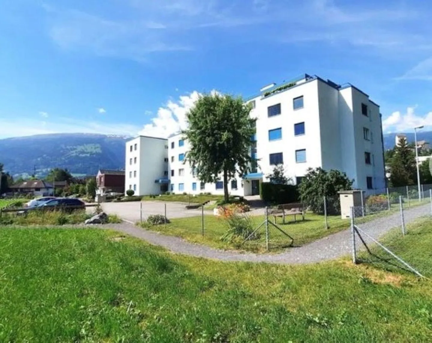 Attractive living in a quiet and central location - Photo 2 of 13