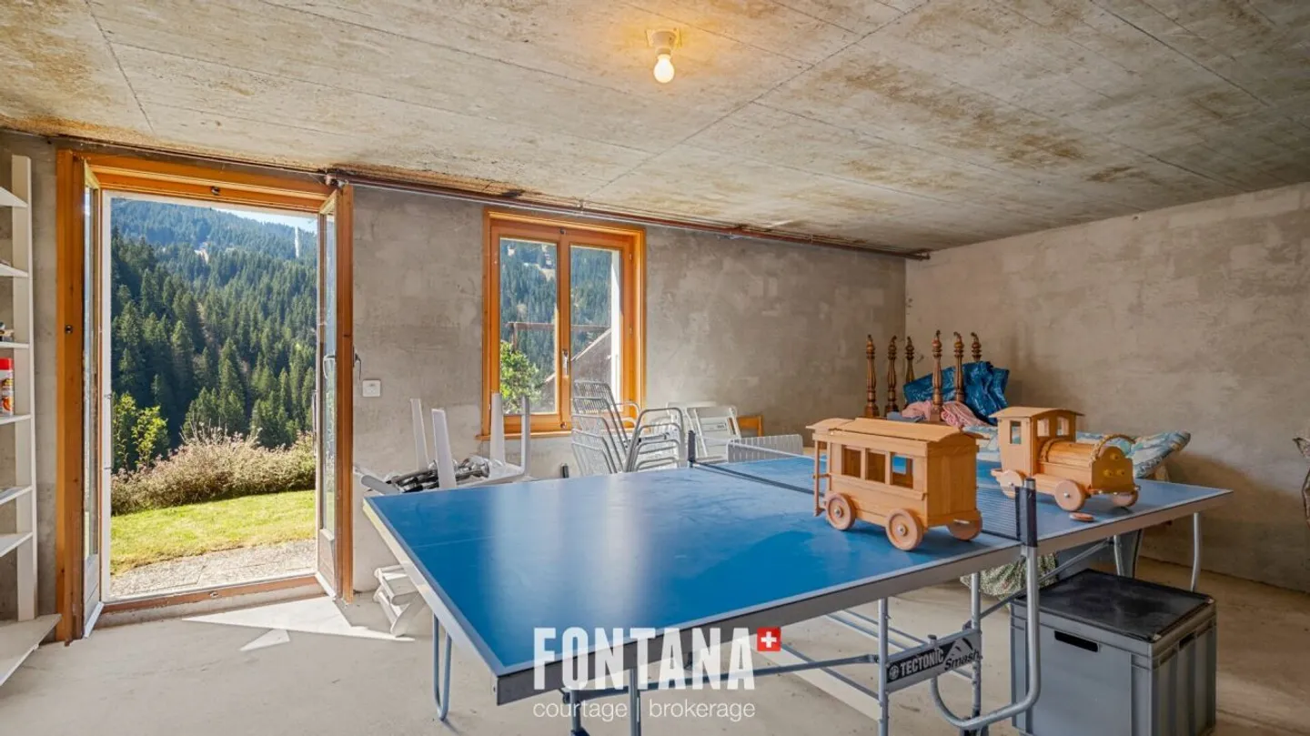 Alpine Chalet - Photo 12 of 13