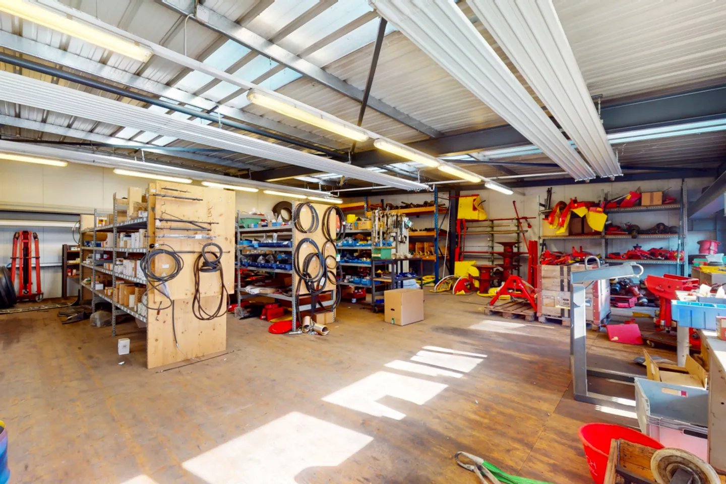 Proprietà commerciale con potenziale - flessibile, ben collegata e versatile - Foto 12 di 13