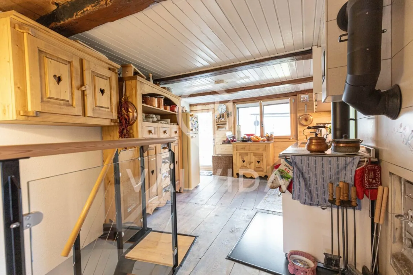 La tradition rencontre la modernité - appartement de 5,5 pièces rénové avec soin avec jardin potager - Photo 6 sur 13