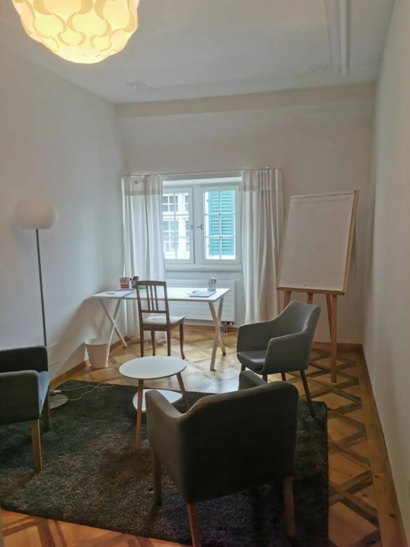 Historischer Büroraum zu vermieten - Foto 1 von 3