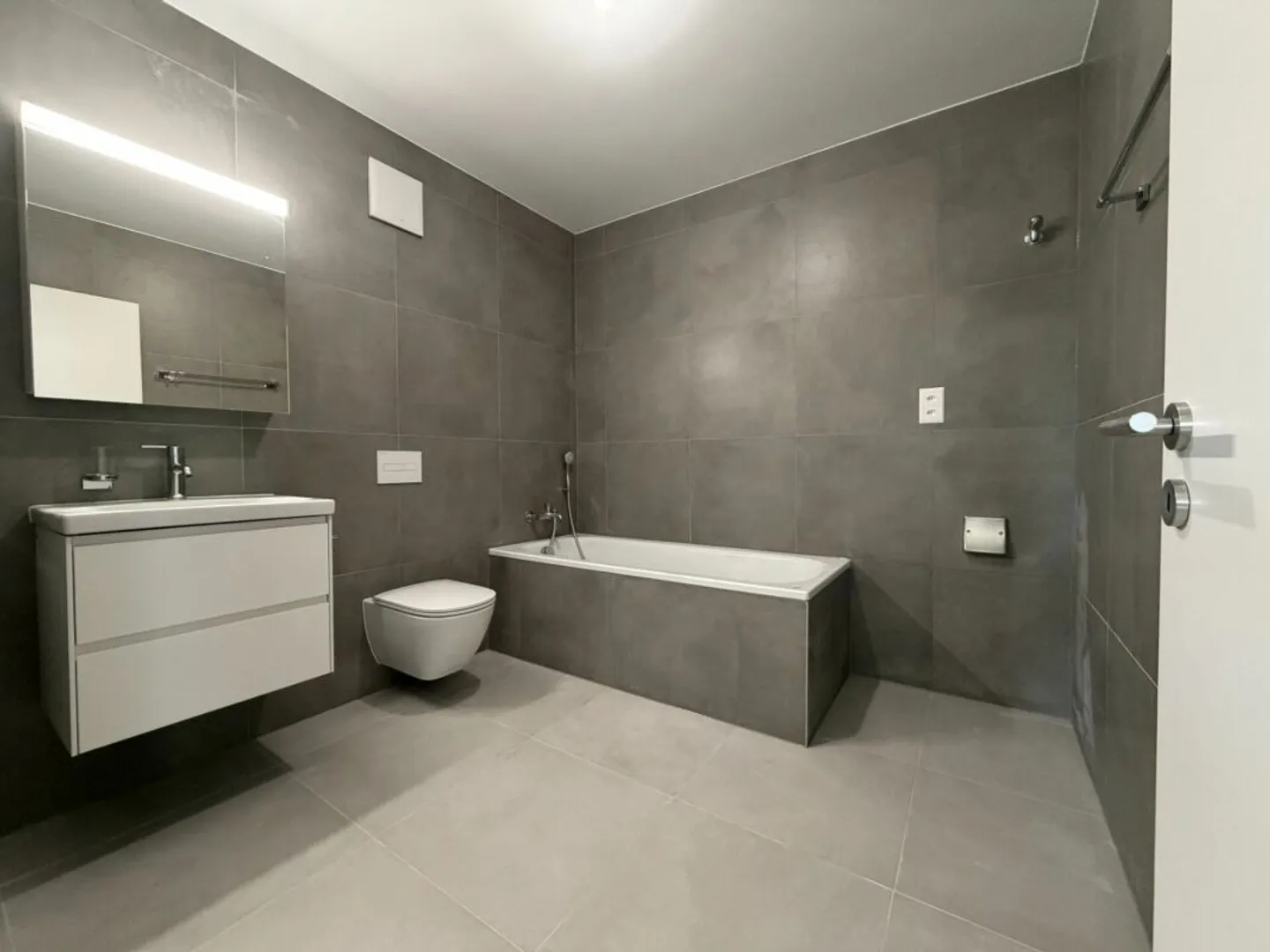 THE LAST 4.5 ROOM APARTMENT in * Rental - Purchase * Vulliama - Photo 12 of 13