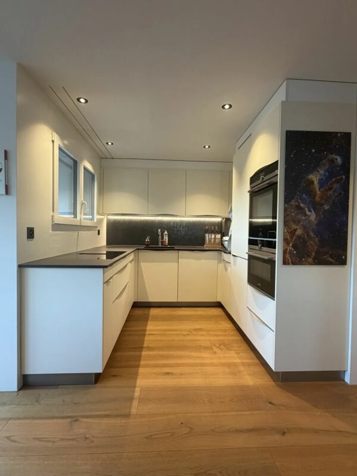 Stilvolle 2.5-Zimmerwohnung in Hölstein - hochwertig, ruhig und bezugsbereit - Photo 1 of 13