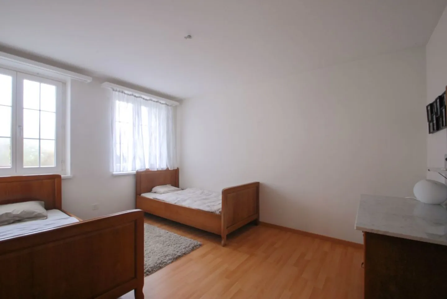 Beaucoup d'espace de vie et jardin privé - Photo 10 sur 13