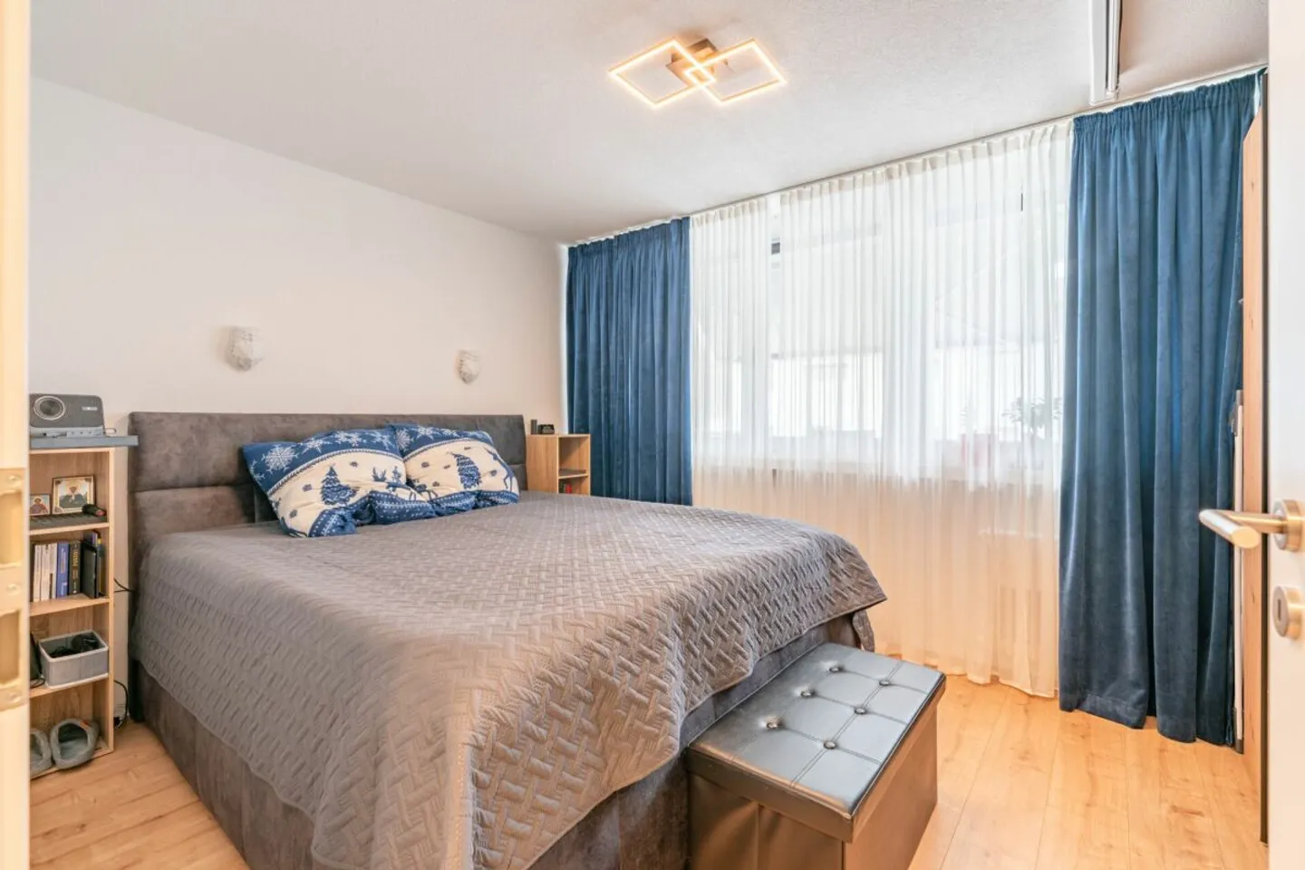 Multi-family house for large family: 4 x 3.5-room apartments - Photo 4 of 11