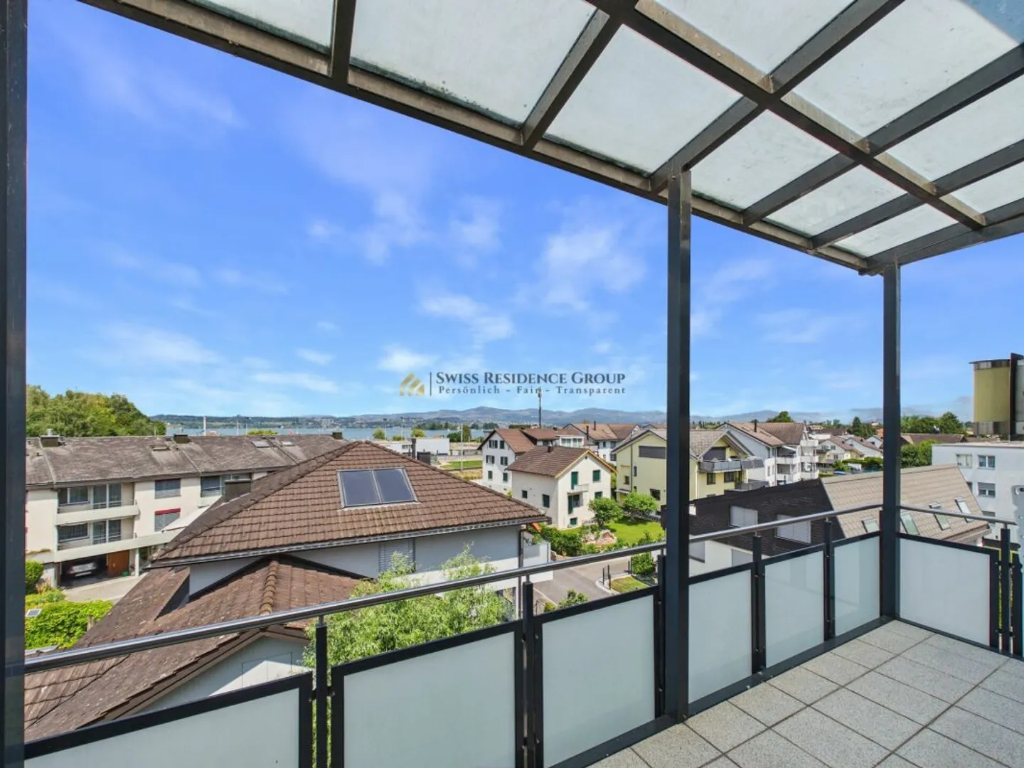 Exclusive with breathtaking lake view - private rooftop terrace - wellness oasis - Photo 12 of 13