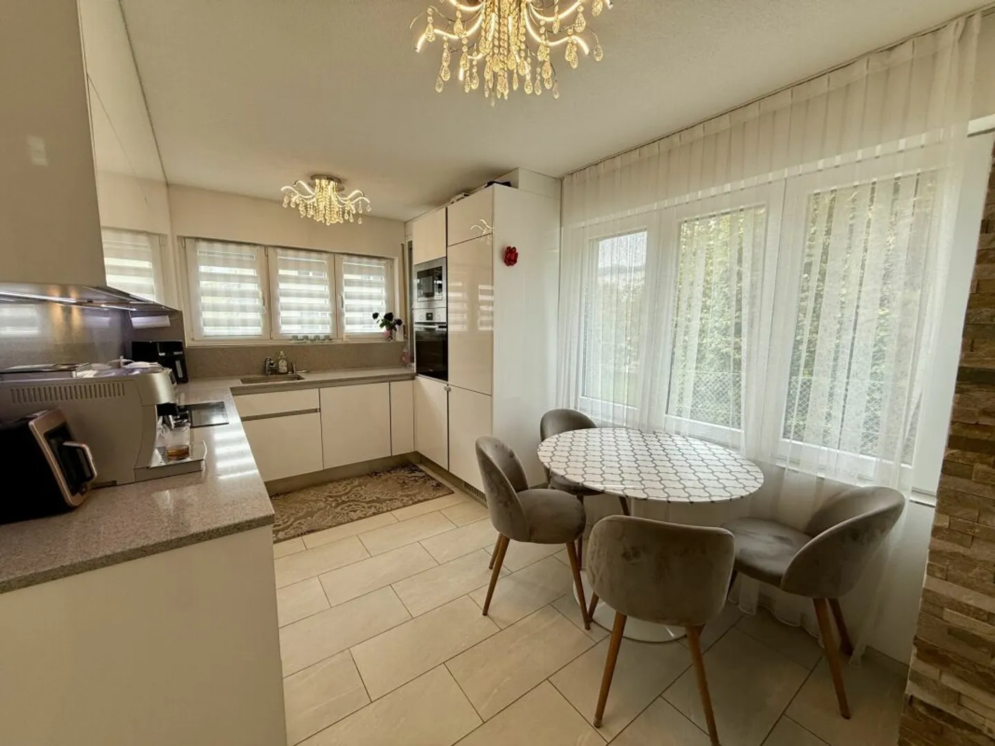 Emménager &amp; s'épanouir - maison individuelle rénovée avec jardin dans un quartier calme - Photo 7 sur 13