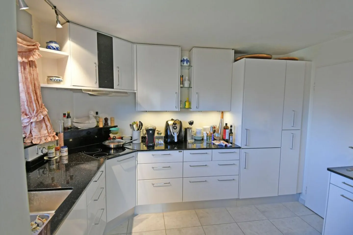 Maison individuelle de 7,5 pièces bien entretenue avec magnifique jardin - Photo 6 sur 13