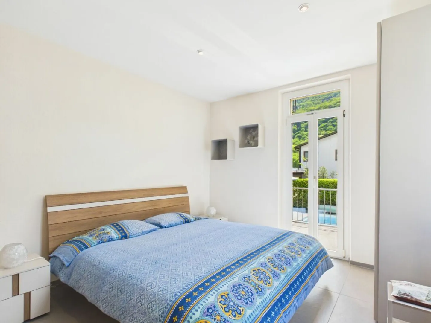 Bright single-family house with large garden and swimming pool - Photo 12 of 13