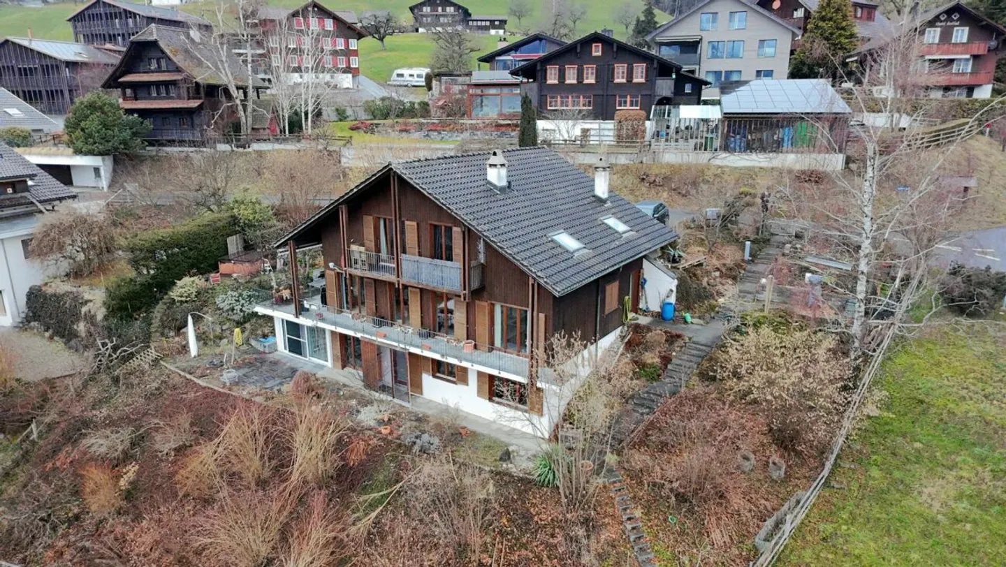 Vivre de manière spectaculaire ! Vue panoramique du Brünig au Pilate - Photo 1 sur 13