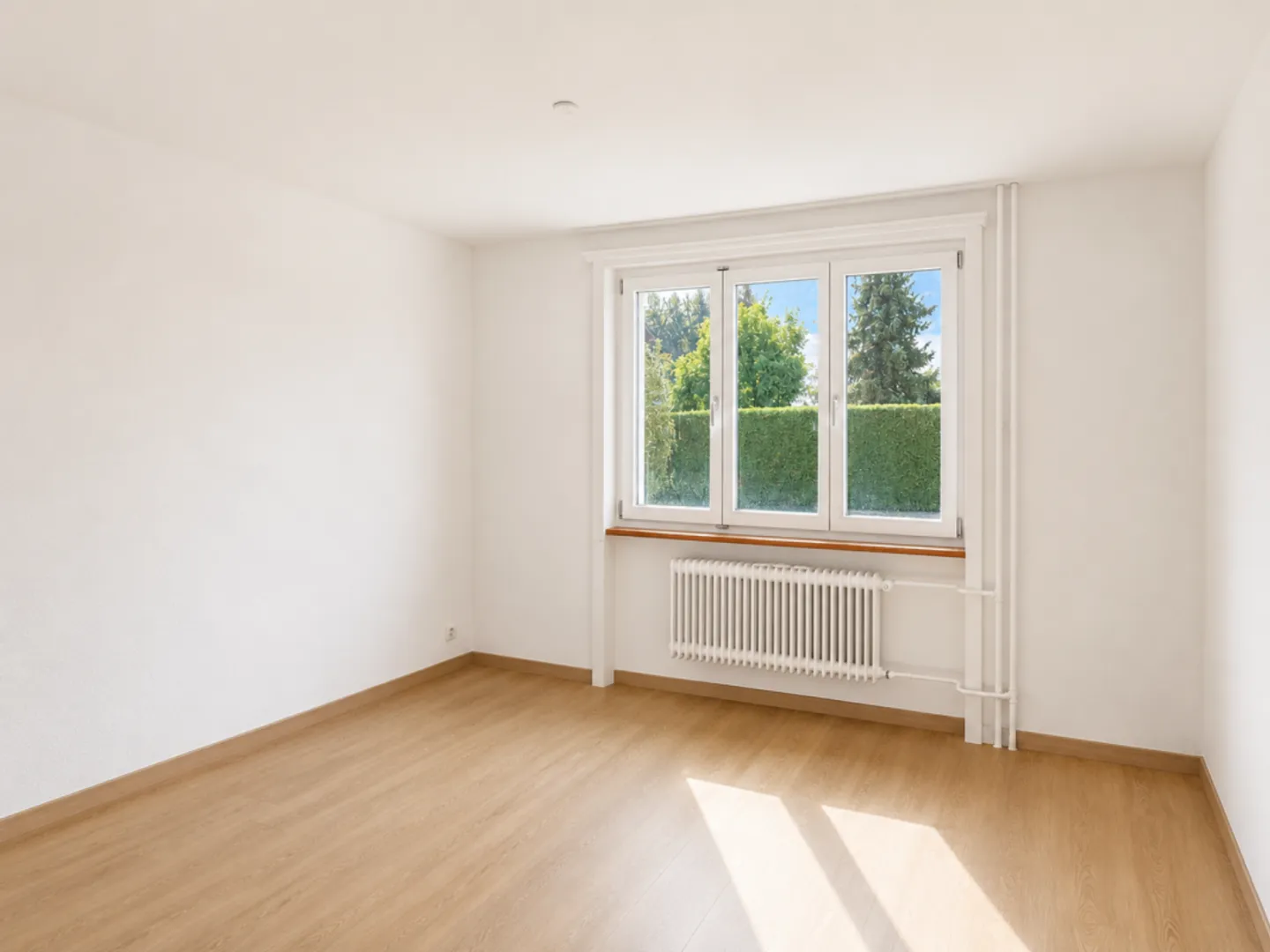 Helle 3-Zimmer-Wohnung mit Sitzplatz - Foto 3 von 8