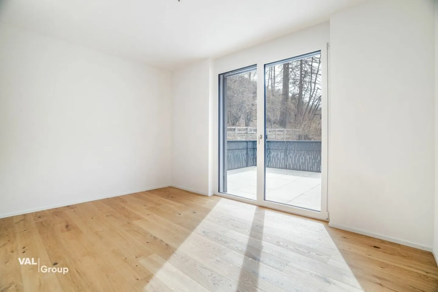 Unique 4.5-room penthouse apartment in Visp - modern living with the best view - Photo 6 of 13