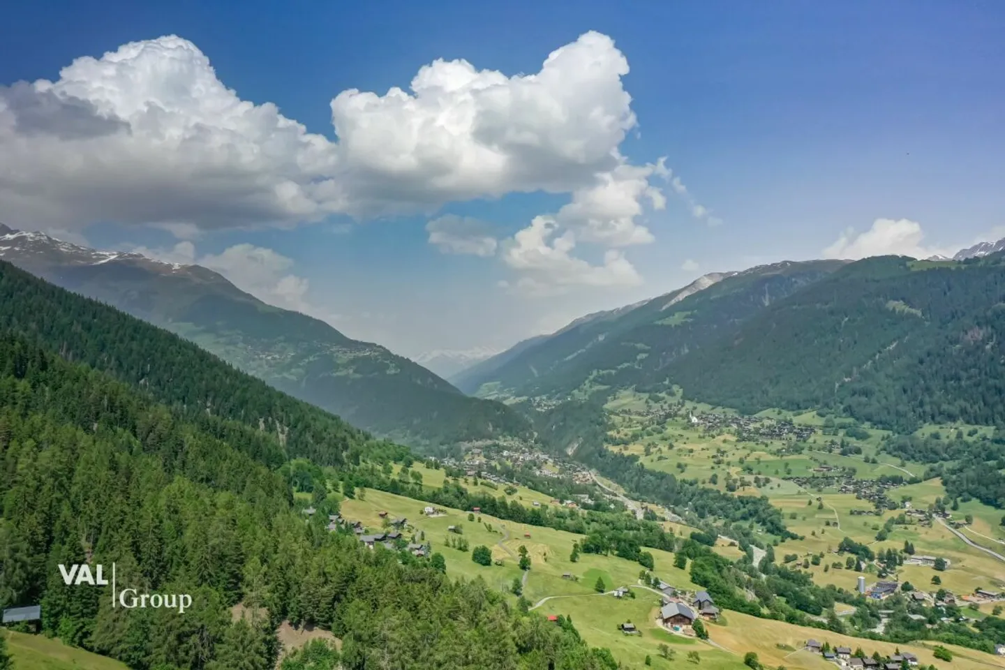 Terreno edificabile esclusivo con vista su Goms - Foto 6 di 7
