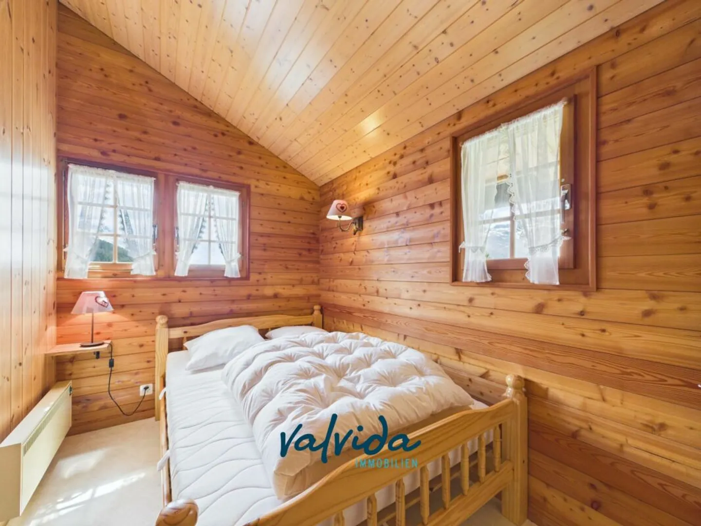 Charming Mountain Cabin in a Dream Location at Chäserstatt (Municipality of Ernen) - Photo 5 of 9