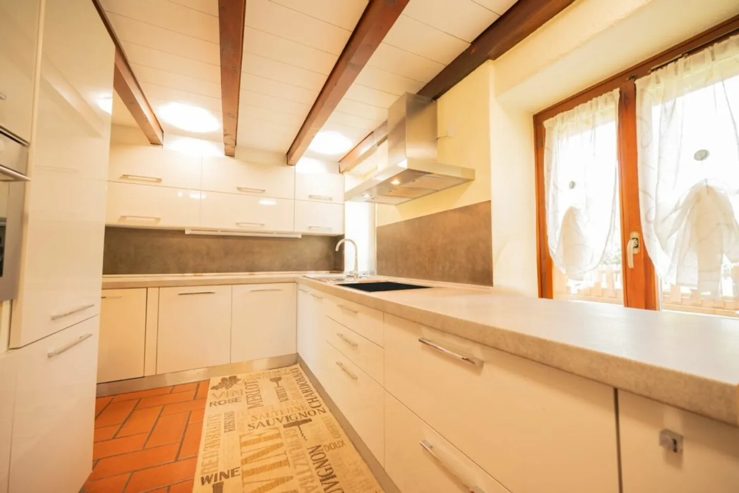 Charming core house with garden in Origlio - Photo 4 of 11