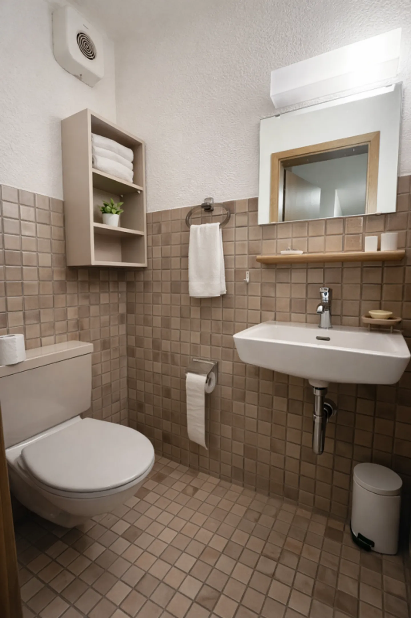 QUIET | FAMILY FRIENDLY | NEAR AARAU - Photo 7 of 10