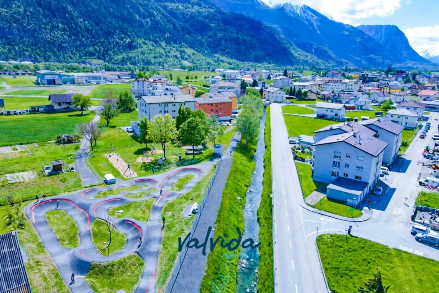 Appartamento 4.5 stanze in una posizione tranquilla e soleggiata - Foto 8 di 8