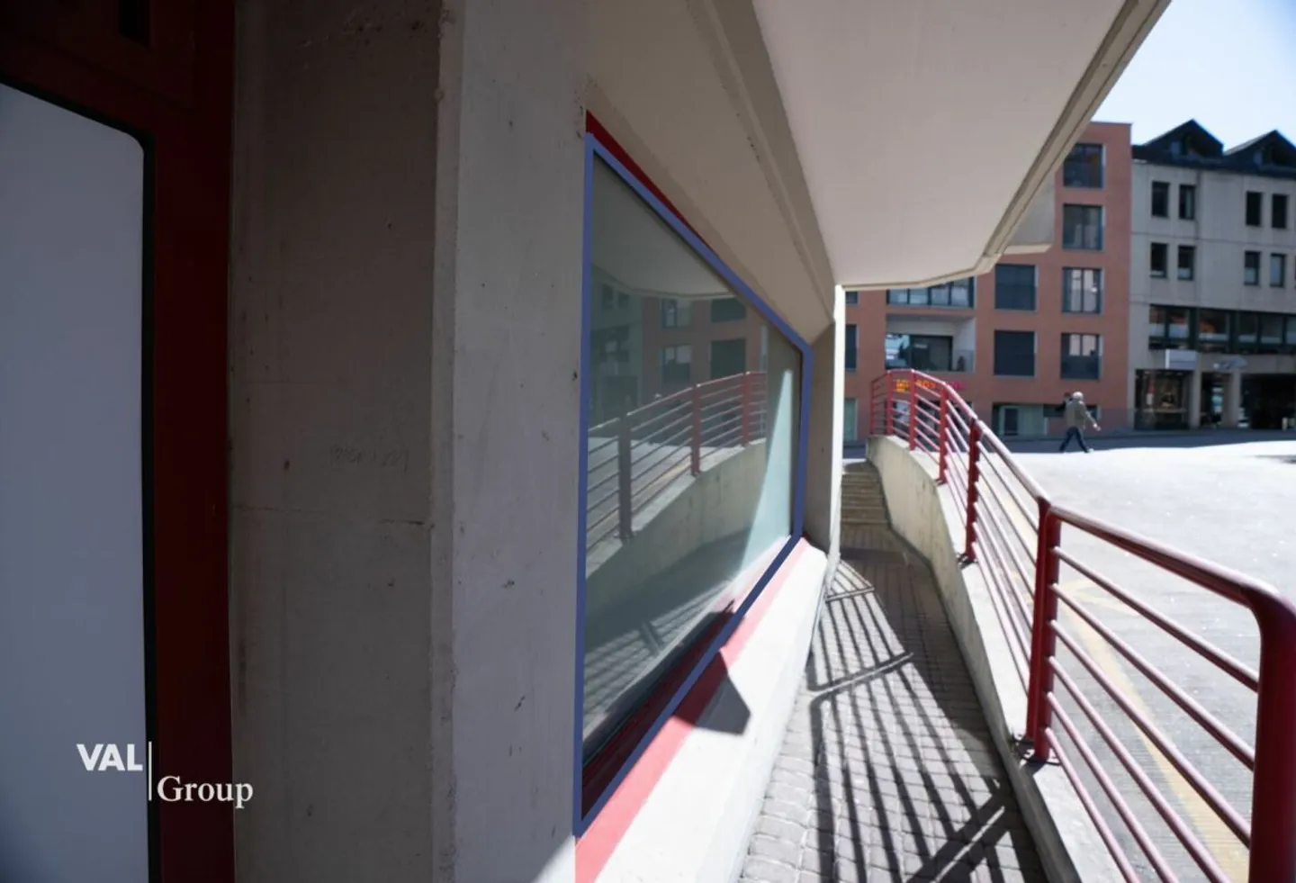 Spazio pubblicitario in posizione centrale a Brig in affitto - Foto 3 di 6