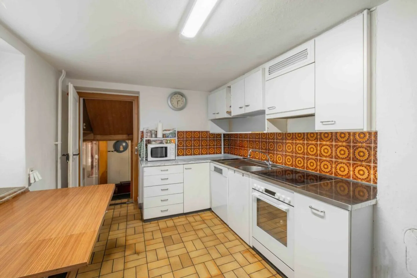 Casa bifamiliare versatile - Foto 3 di 13