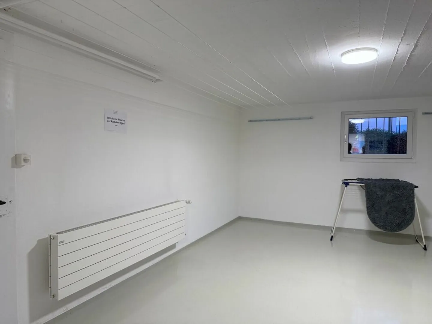 Casa ben curata con due balconi - Foto 11 di 11