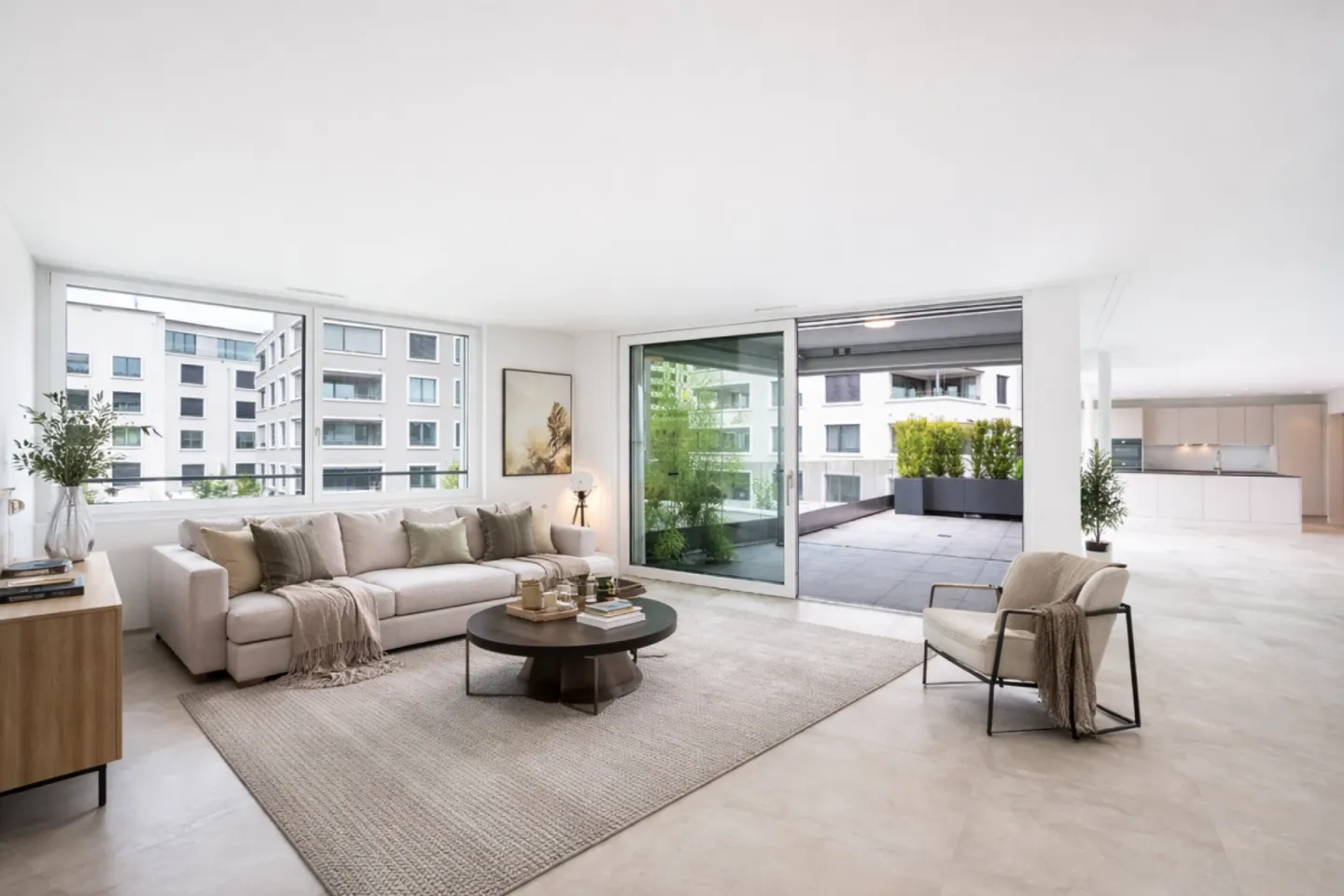 Penthouse première occupation à Wil SG. Lumière, espace et deux terrasses au plus haut niveau - Photo 5 sur 13