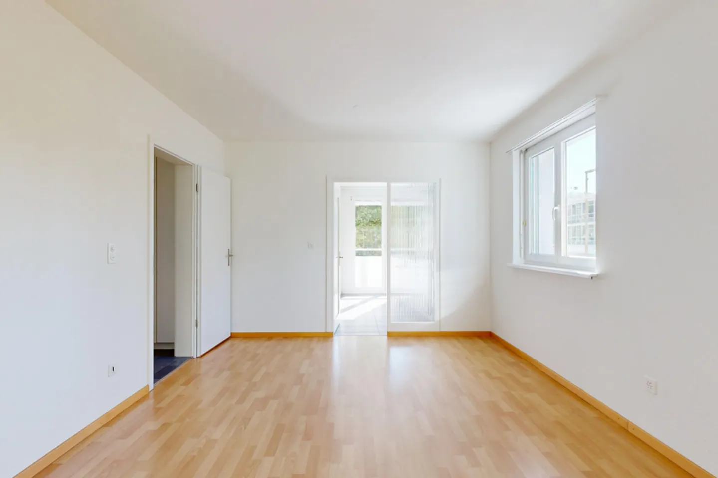 Vivere comodamente in una posizione centrale - con balcone e ascensore - Foto 3 di 12