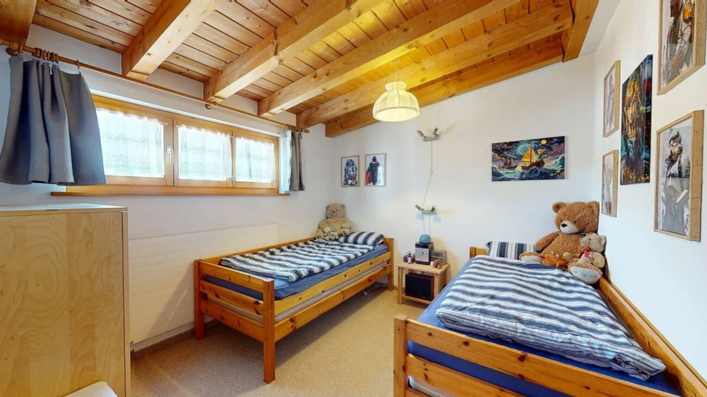 Appartamento attico 3.5 locali con vista mozzafiato sul Val Surses - Foto 7 di 13