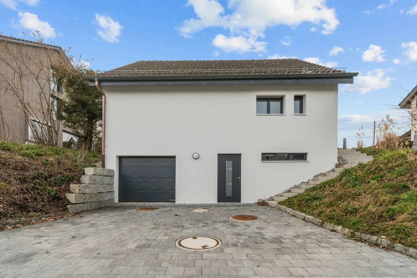 Maison individuelle de 5,5 pièces presque neuve à Bergdietikon - Photo 2 sur 13