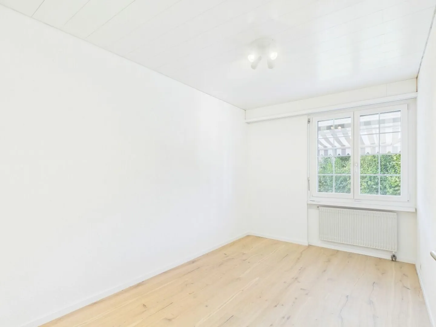 Freistehendes Einfamilienhaus mit Wellness - Foto 7 von 13