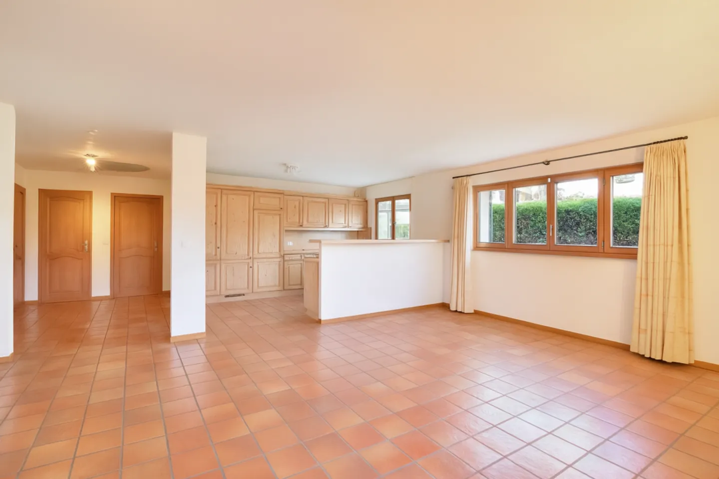 Beautiful 3.5-room apartment on the garden level - Photo 4 of 13