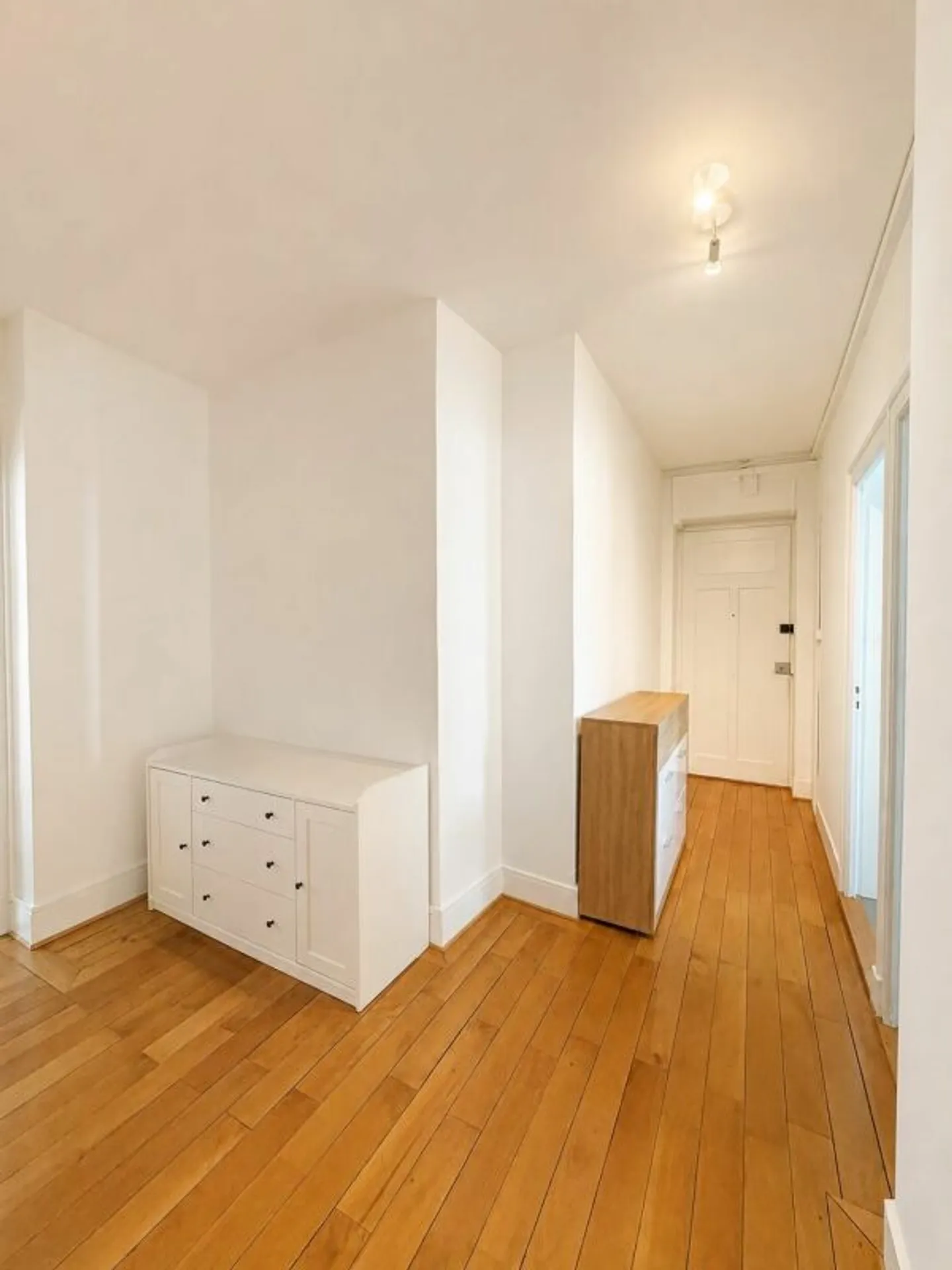 Appartamento di carattere con balcone nel cuore di Ginevra - Foto 6 di 13