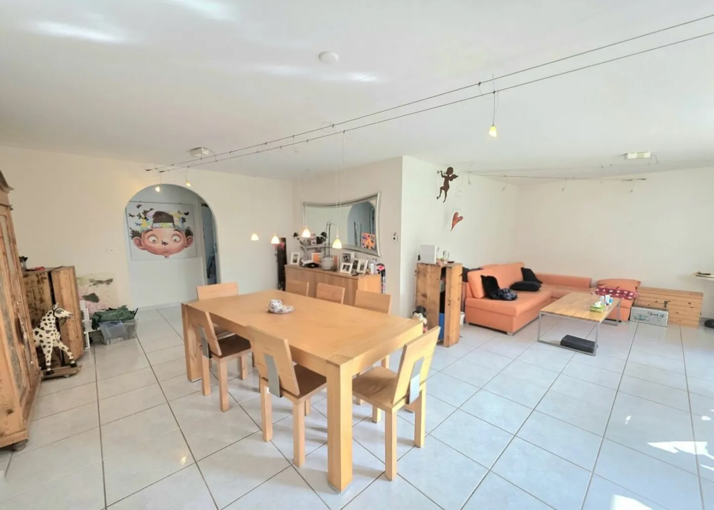 Tanto spazio per vivere! Appartamento con giardino adatto alle famiglie a Muttenz - Foto 3 di 13