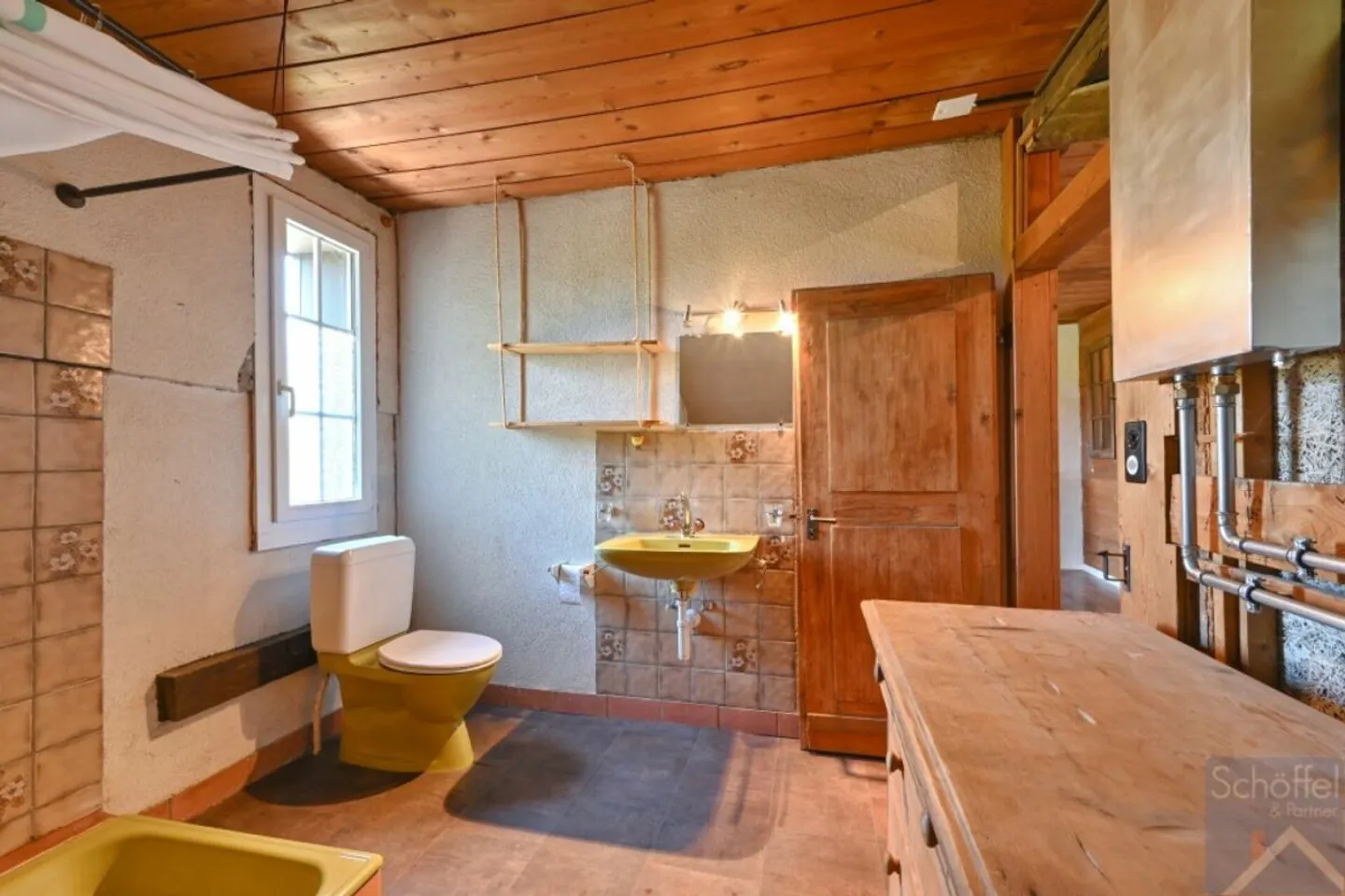 Geräumiges Freistehendes Haus - Foto 5 von 12