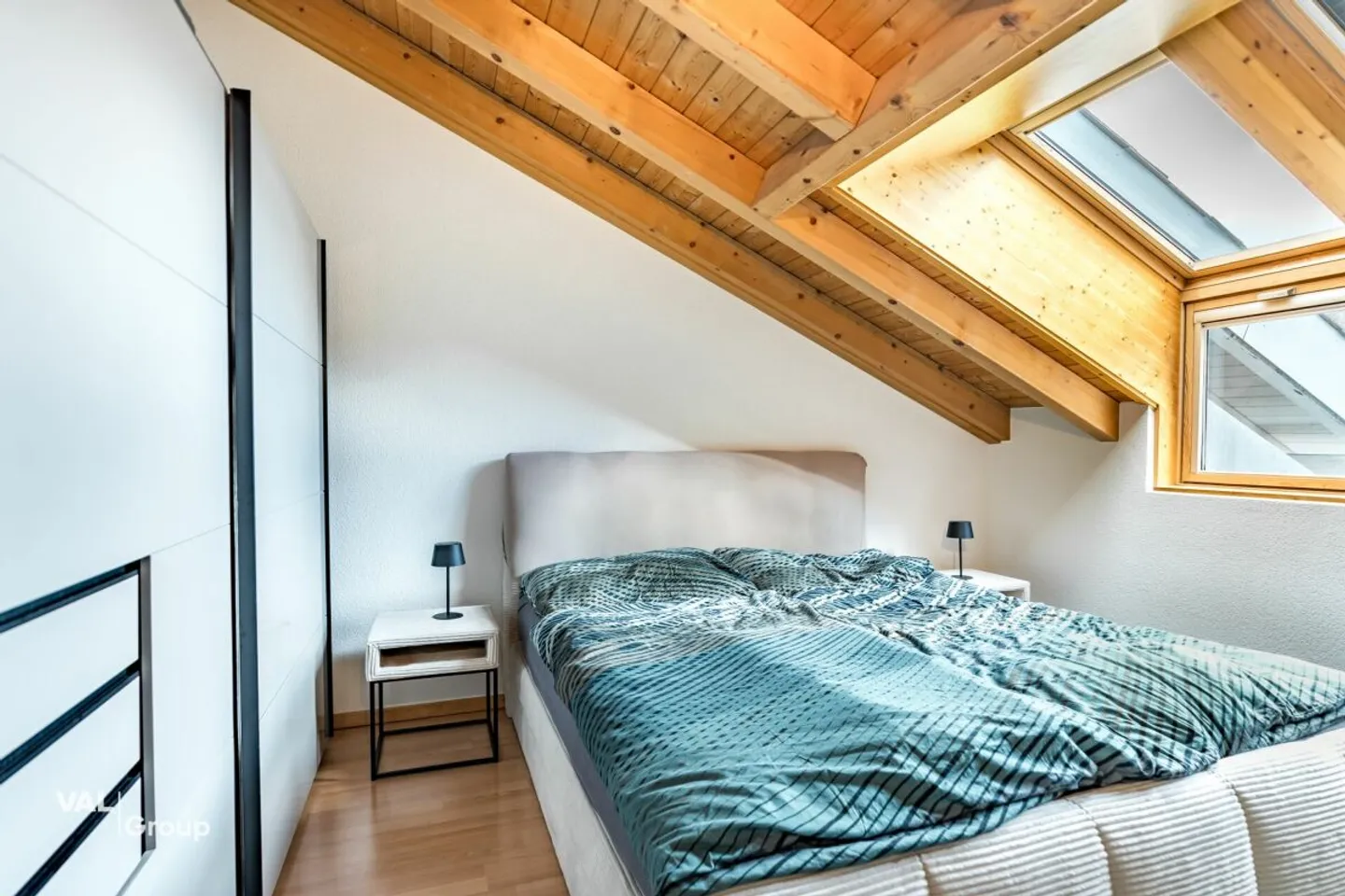 Character, Light and Mountain View: 4½-room attic apartment in the center of Visp - Photo 6 of 13
