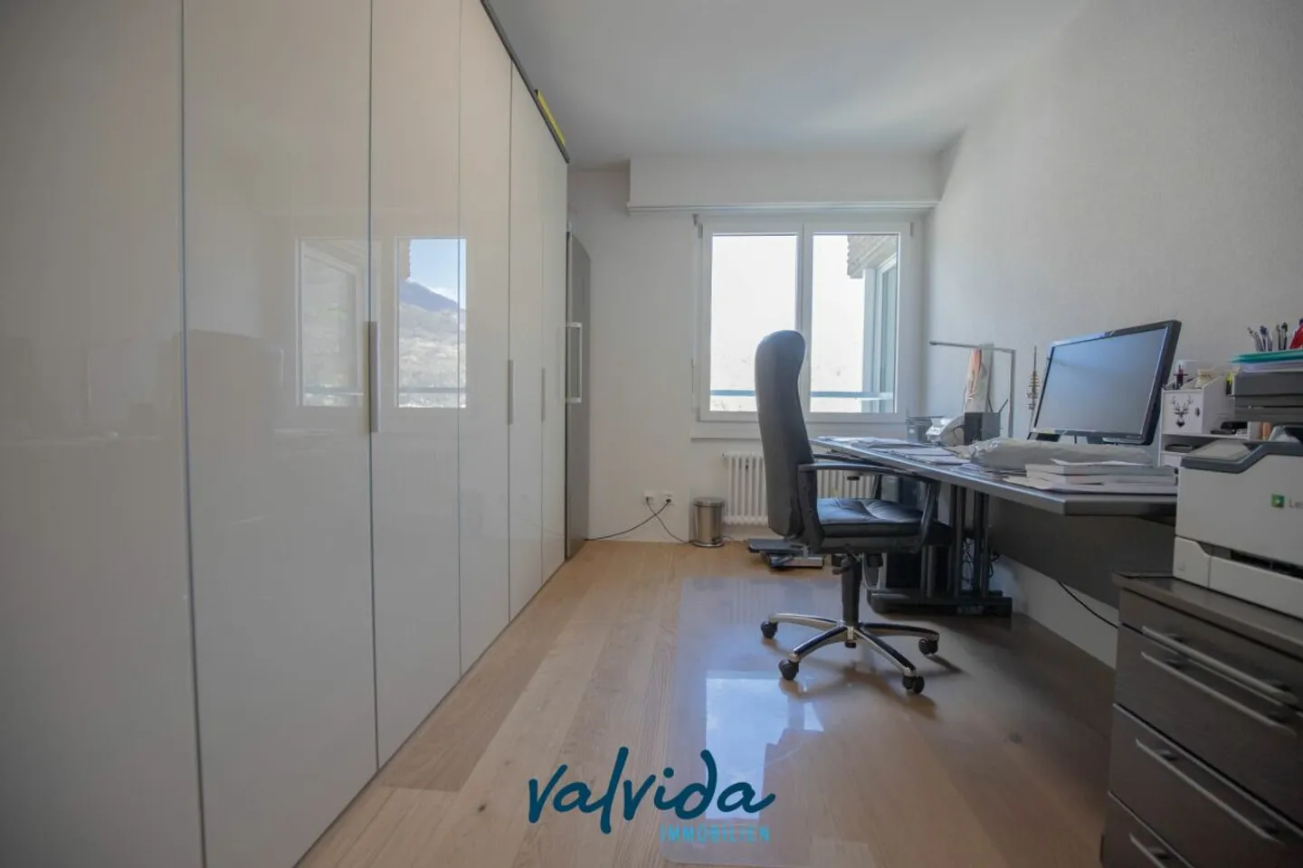 Appartement moderne avec vue sur les montagnes - Photo 10 sur 12