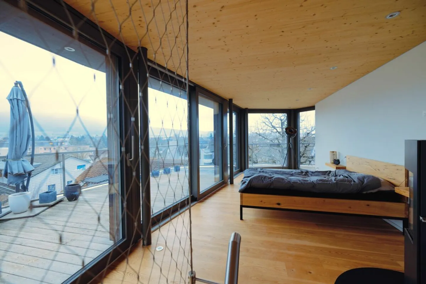 Elevated 5.5-room single-family house with beautiful views and tranquility - Photo 3 of 11