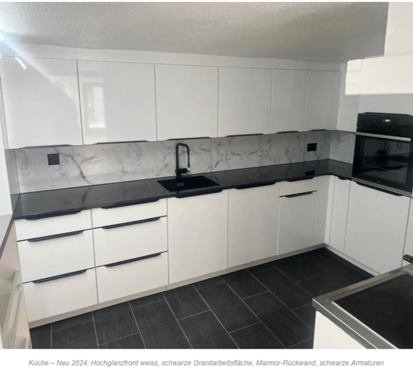 Top renovated corner townhouse with building land, heat pump & garden paradise. Ready for immediate occupancy in Würenlingen - Photo 3 of 13