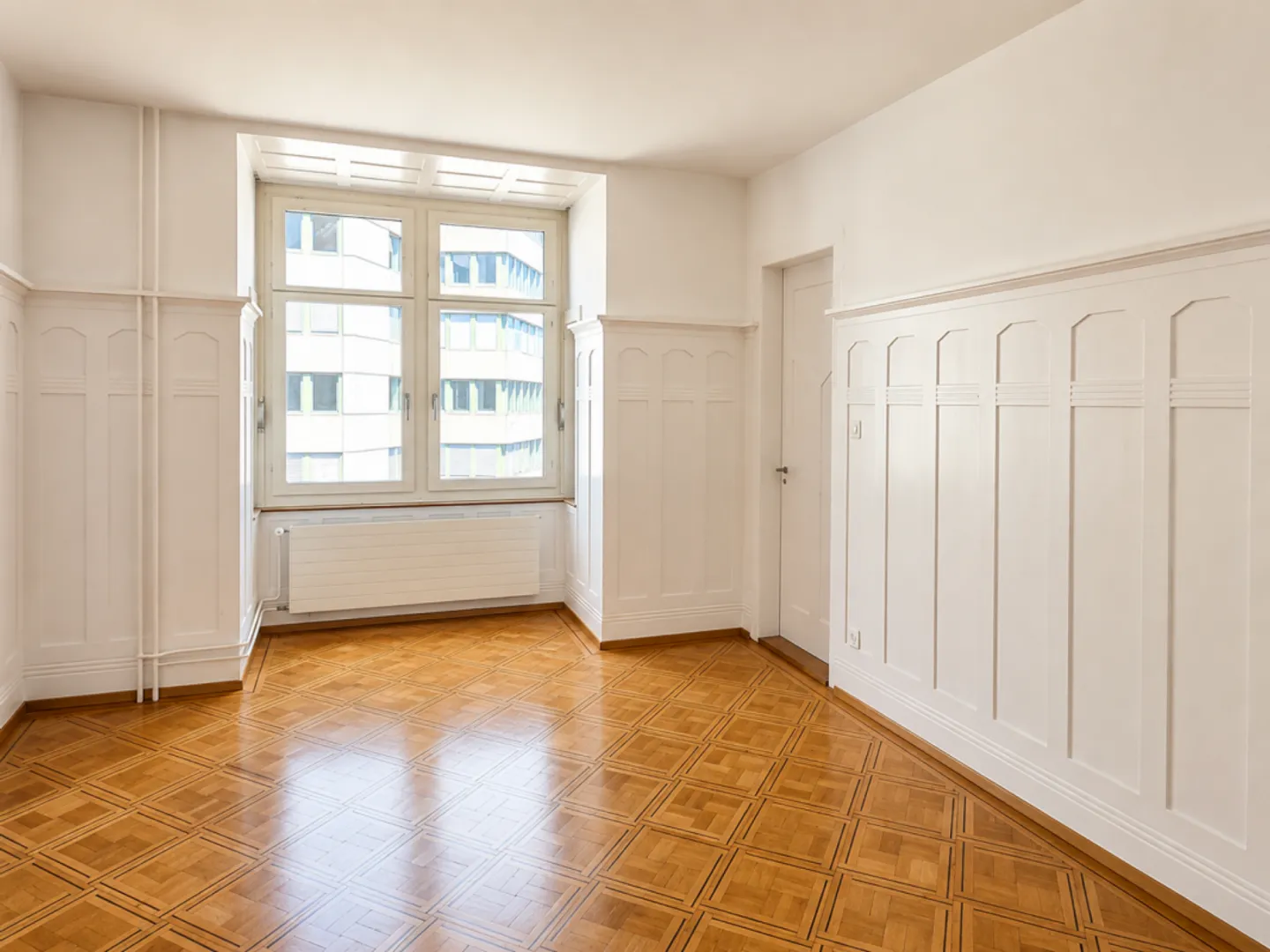 Charming old apartment with spacious terrace in a central location - Photo 5 of 13