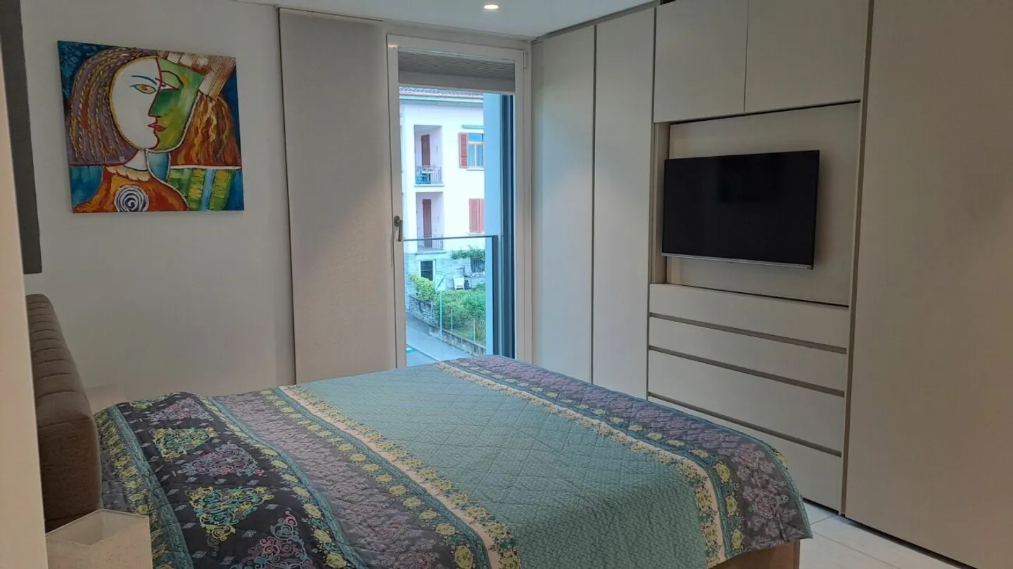Appartement lumineux de 3,5 pièces avec grande terrasse et vue sur le lac - Photo 6 sur 13
