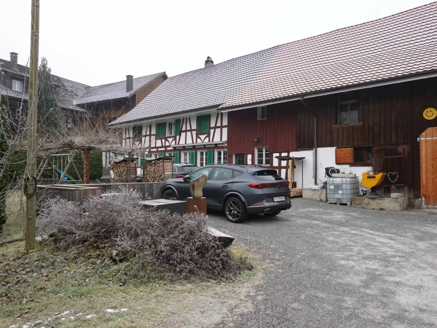 Ferme spacieuse et moderne avec beaucoup d'espace autour - Photo 9 sur 10