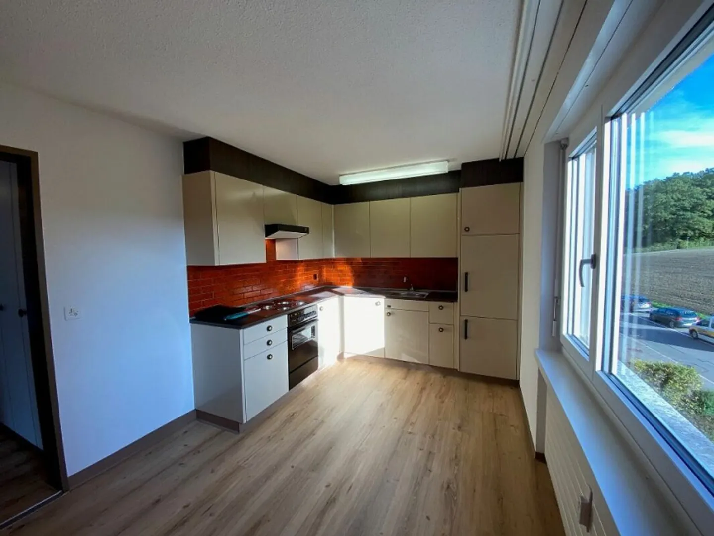 Appartement charmant dans un endroit calme - Photo 3 sur 8