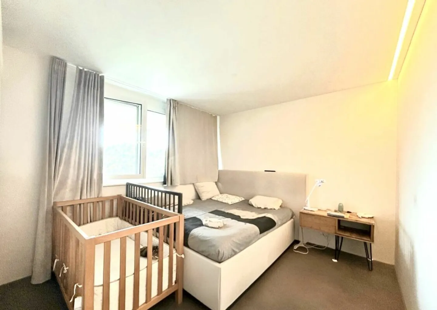 Unique Apartment with Panoramic View - Photo 8 of 13
