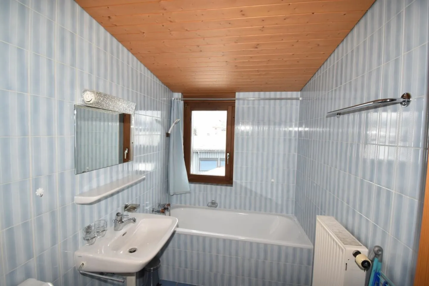 Appartement 2 pièces dans les combles - Photo 4 sur 5