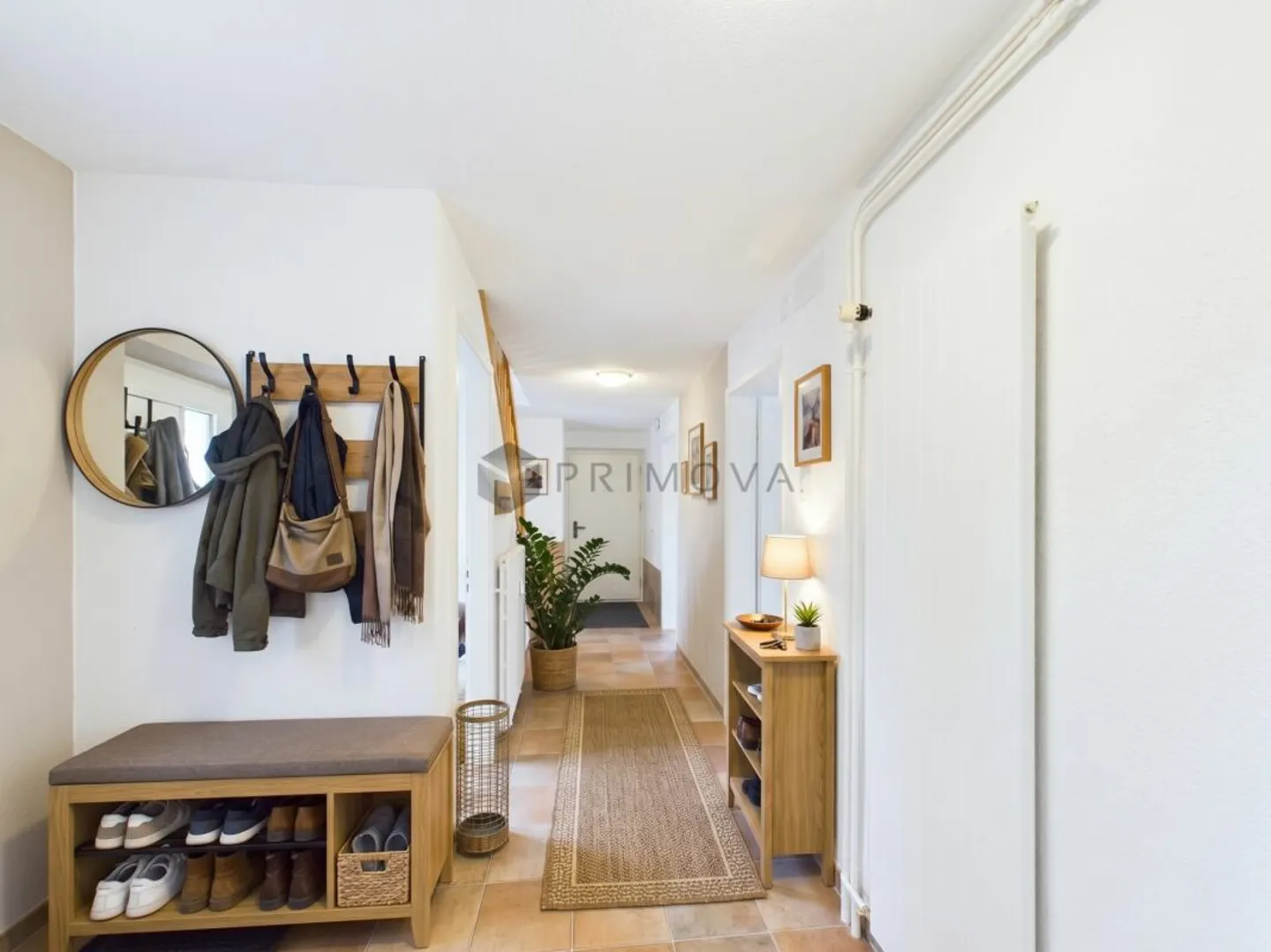 Laissez-vous submerger par cette propriété unique - Maison individuelle avec grand jardin et bonne connexion autoroutière recherche un nouveau propriétaire - Photo 9 sur 13