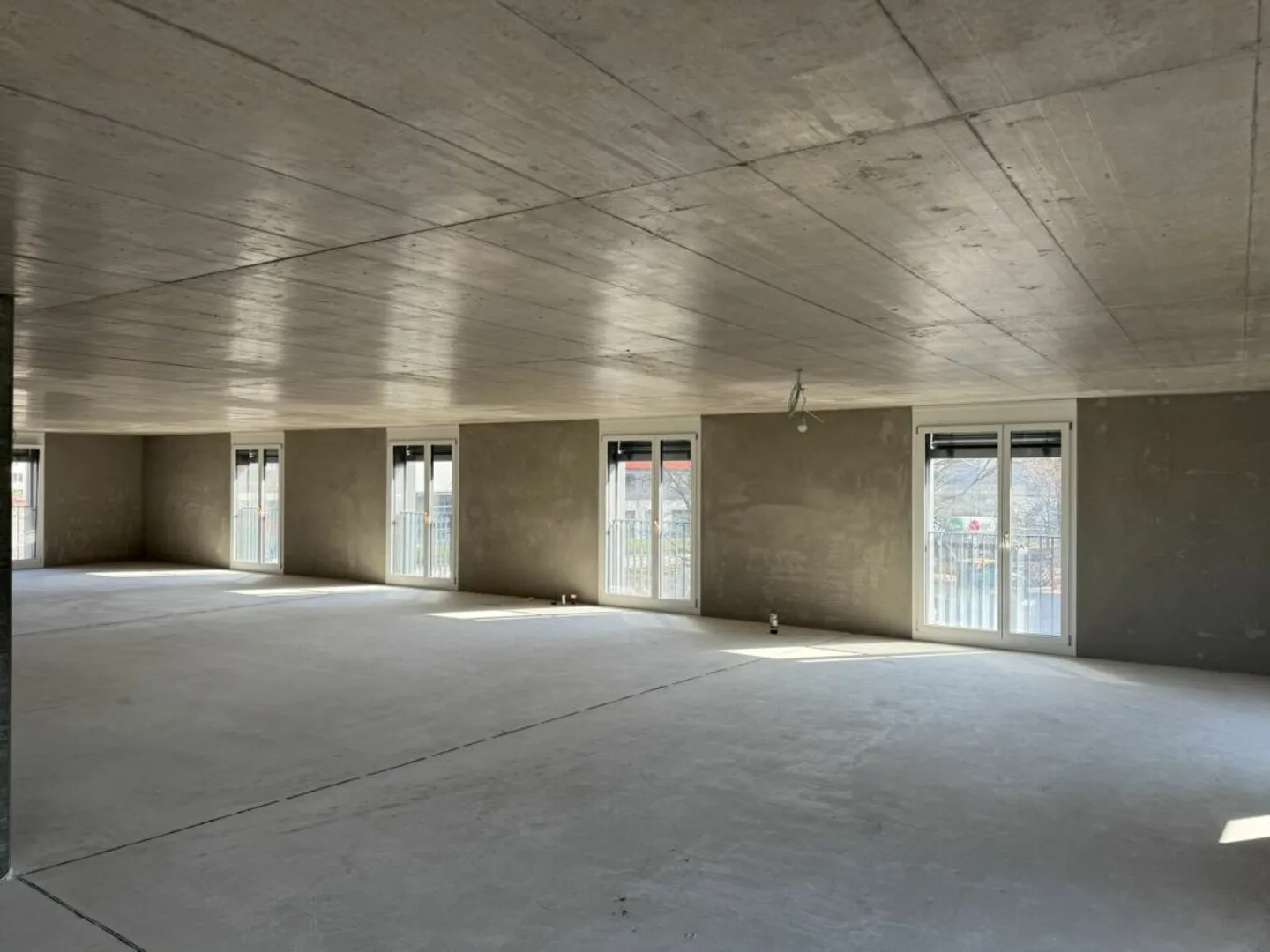 Attractive office & practice space directly at Buchs-Dällikon train station - Photo 4 of 5