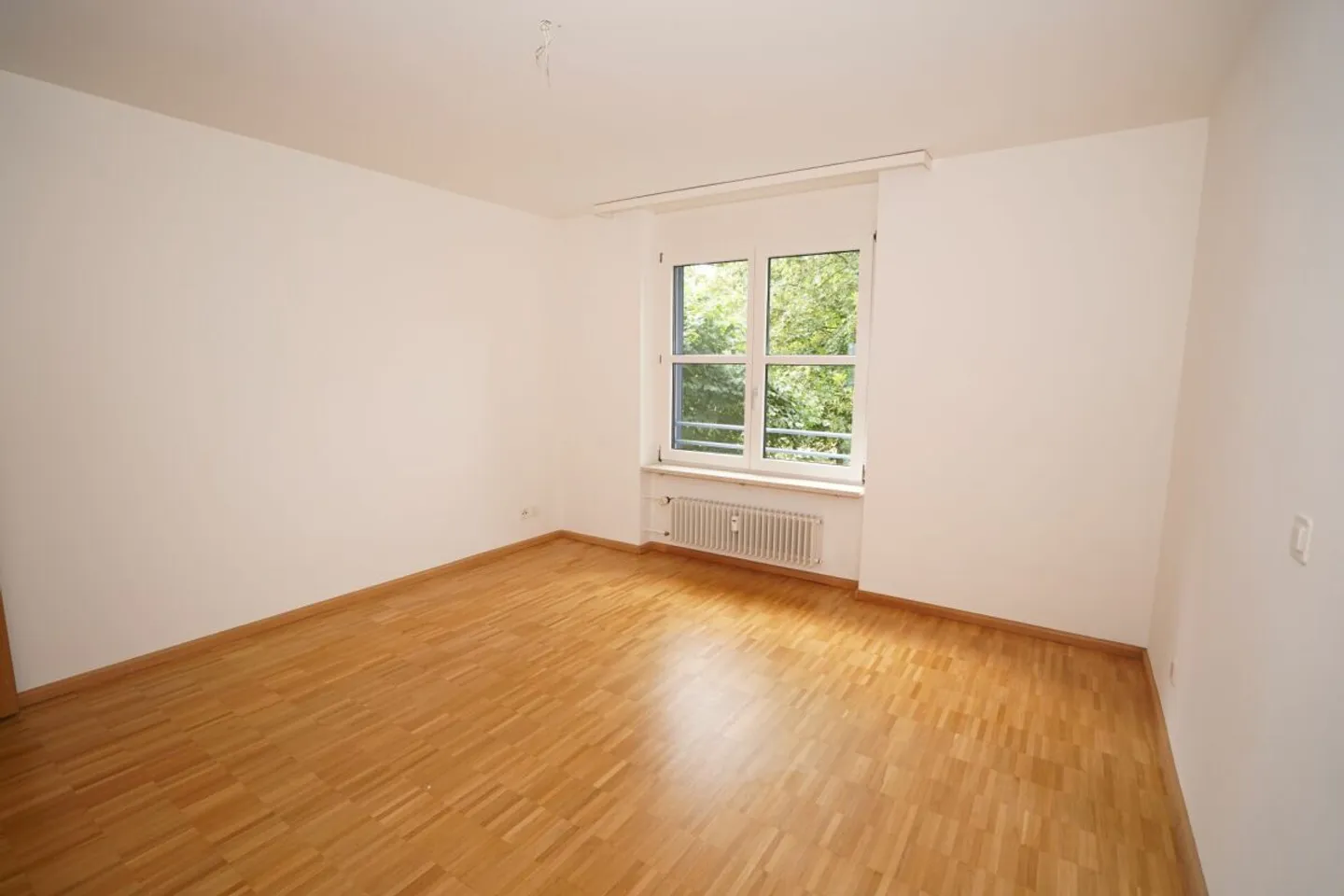 Appartamento giardino 3,5 stanze con molta privacy - Foto 8 di 9