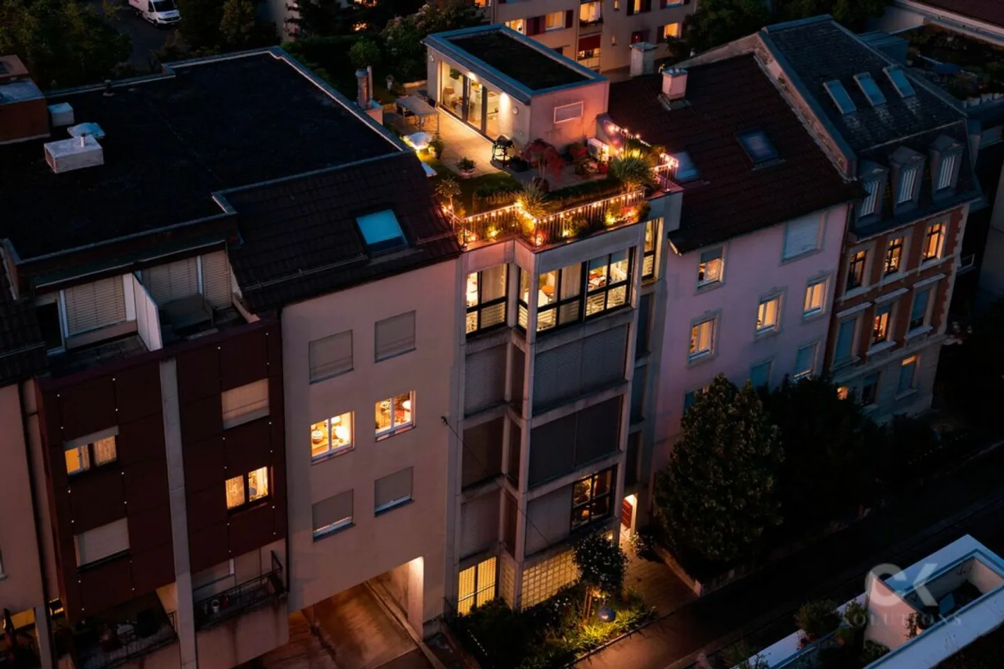 Esclusiva Oasi sul Giardino Pensile - Il Vostro Rifugio di Classe Superiore! - Foto 2 di 13