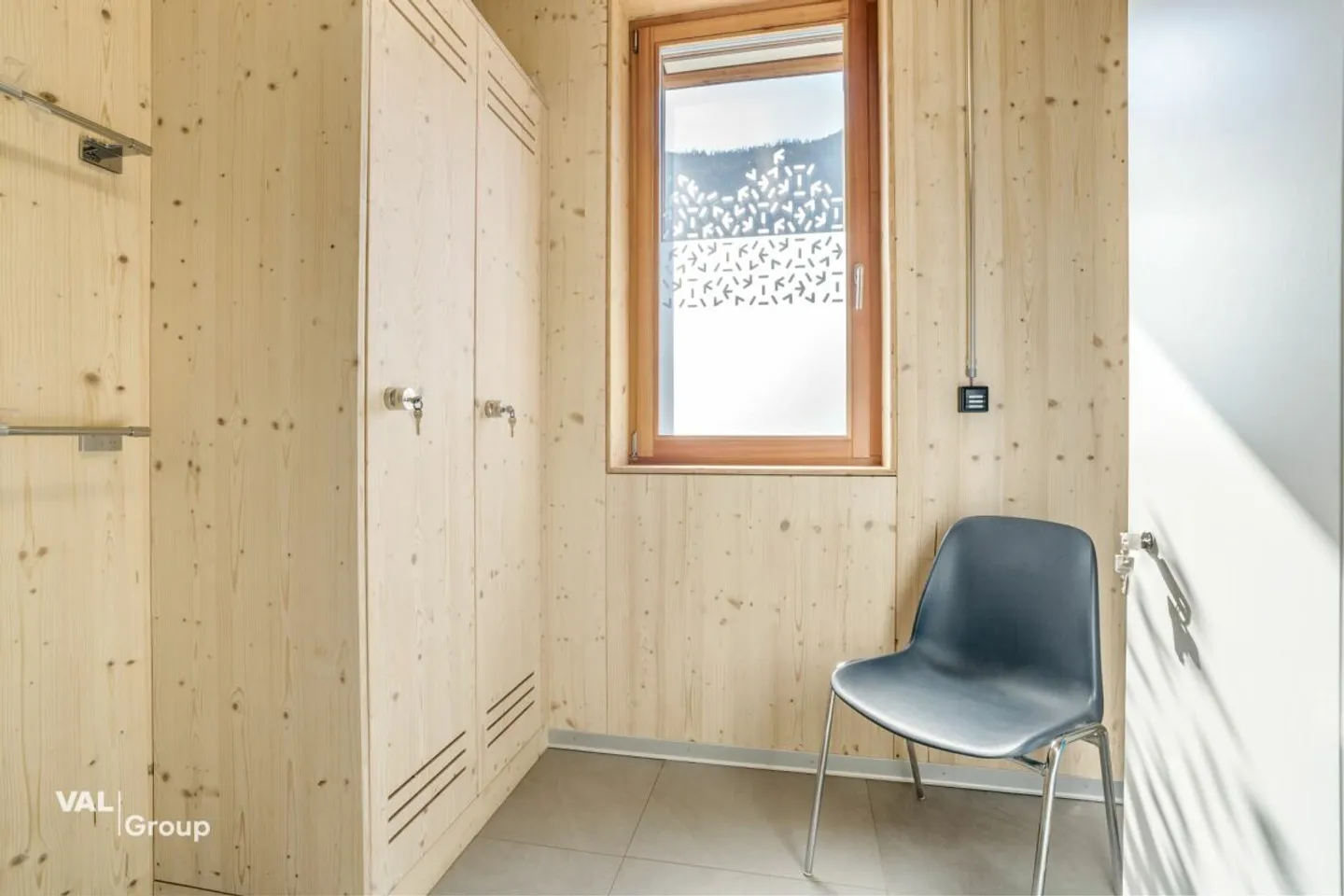 Edificio industrial unico in legno - Foto 9 di 13